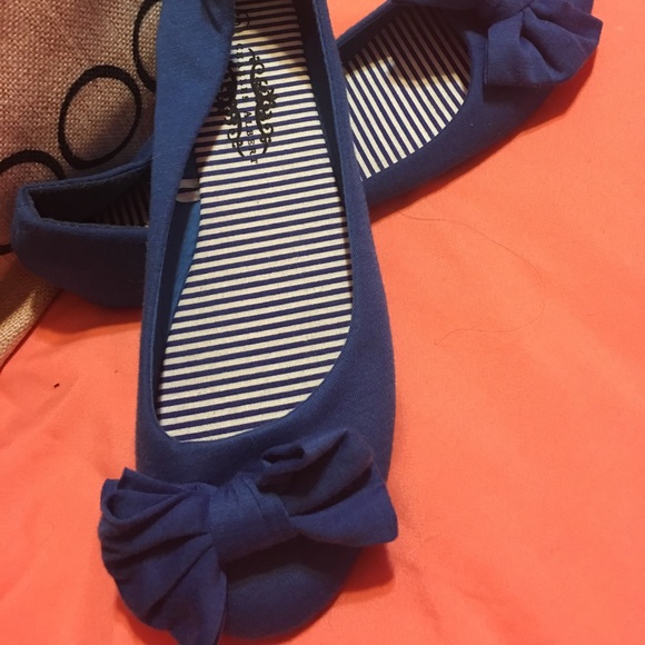 Cute Blue flats - Picture 4 of 4